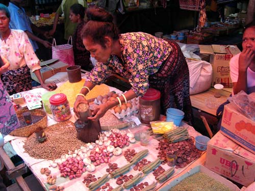 Market in Maumere