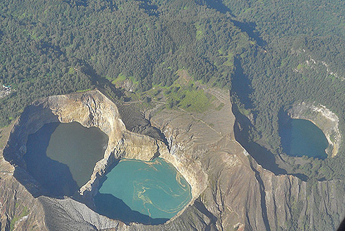 Day excurstion to Volcano Kelimutu on Flores Island in Indonesia