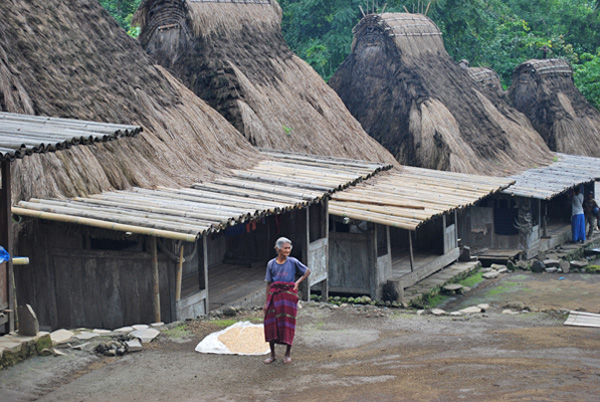 Ngada Villages and Vulcano Kelimutu