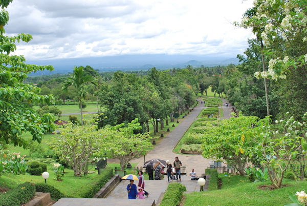 Borobudur, UNESCO-Weltkulturerbe - Reise auf Insel Java in Indonesien