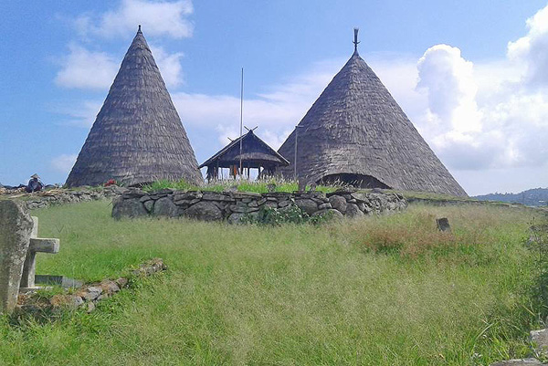 Mbaru Niang  in Todo 